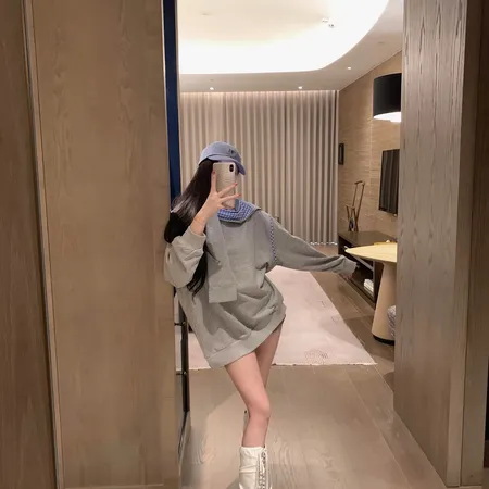 ミュウミュウ パーカー