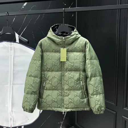 グッチ ダウンジャケット