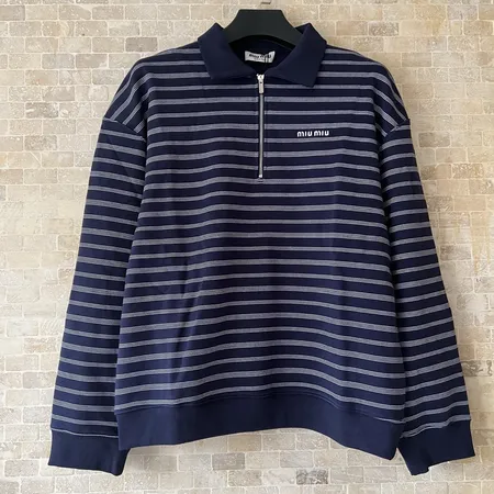 ミュウミュウ パーカー