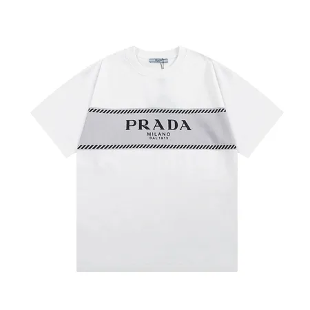 プラダ Tシャツ