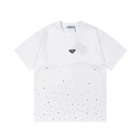 プラダ Tシャツ