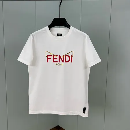 フェンディ Tシャツ