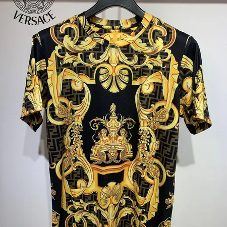 ヴェルサーチ Tシャツ