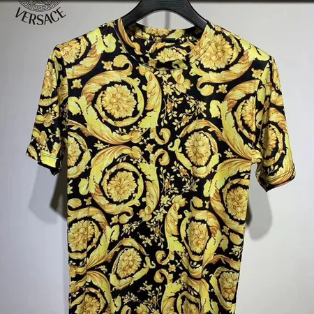 ヴェルサーチ Tシャツ