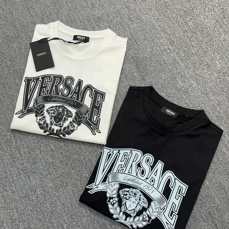 ヴェルサーチ Tシャツ