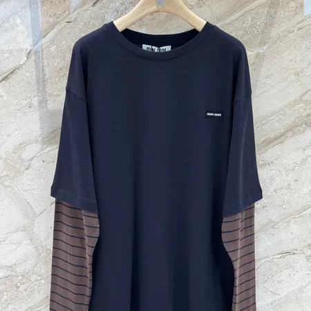 ミュウミュウ Tシャツ