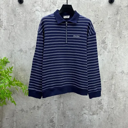 ミュウミュウ パーカー