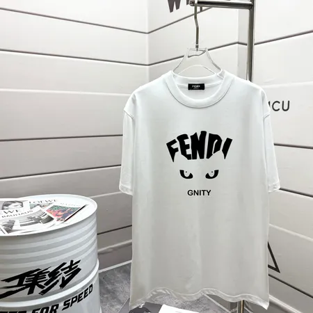 フェンディ Tシャツ