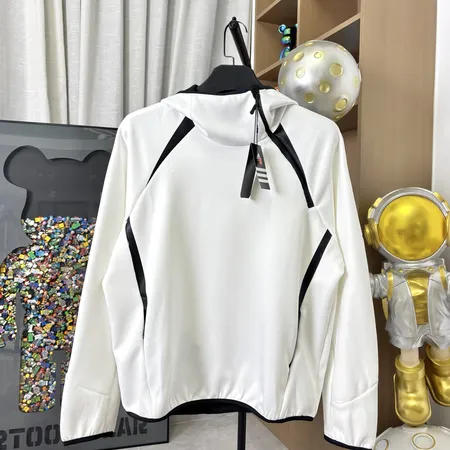 アディダス パーカー