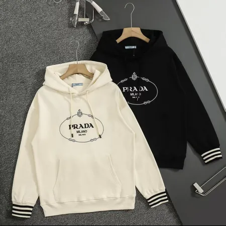 プラダ パーカー