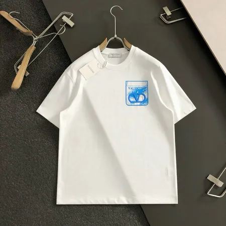 ヴァレンティノ Tシャツ
