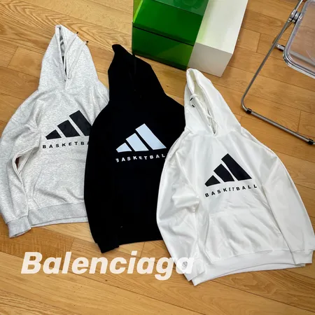 アディダス パーカー