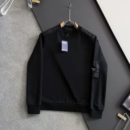 プラダ パーカー