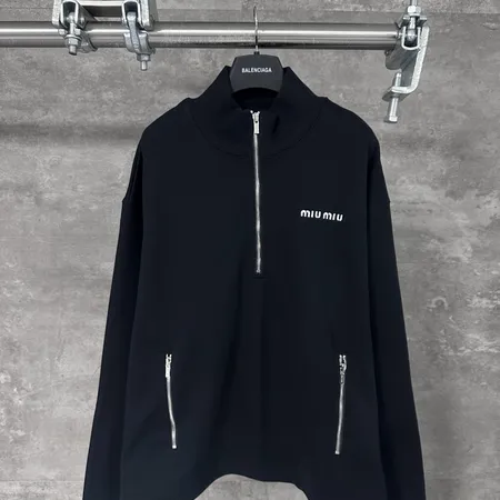 ミュウミュウ パーカー