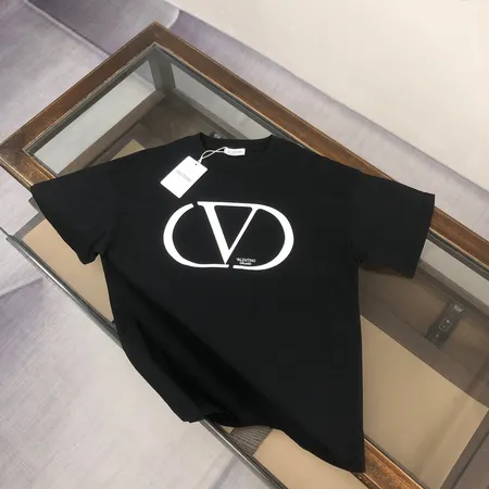 ヴァレンティノ Tシャツ