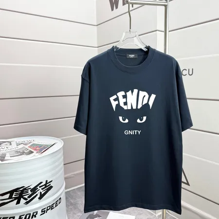 フェンディ Tシャツ