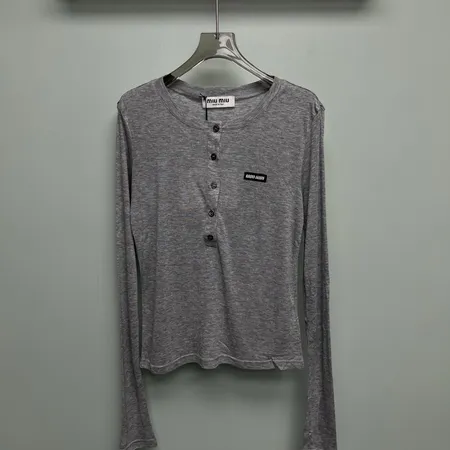 ミュウミュウ Tシャツ