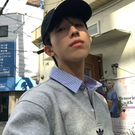 アディダス パーカー