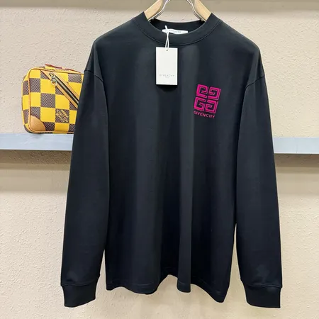 ジバンシィ パーカー