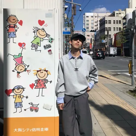 アディダス パーカー