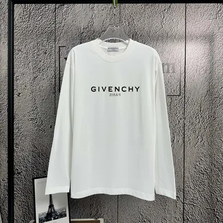 ジバンシィ Tシャツ