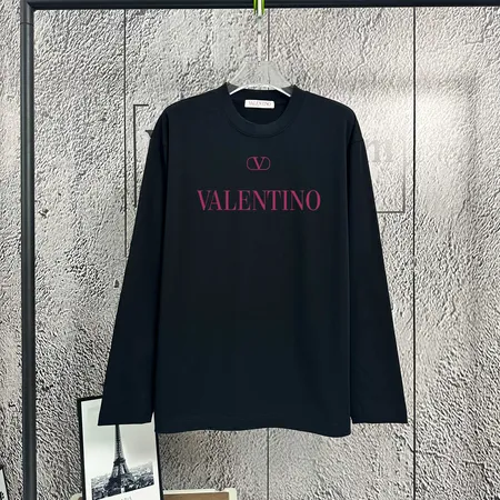 ヴァレンティノ Tシャツ