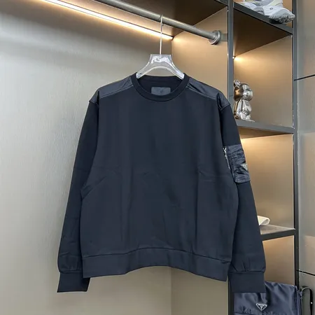 プラダ パーカー