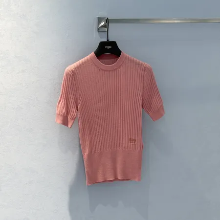 フェンディ Tシャツ