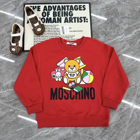 モスキーノ パーカー