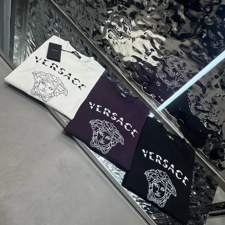 ヴェルサーチ Tシャツ