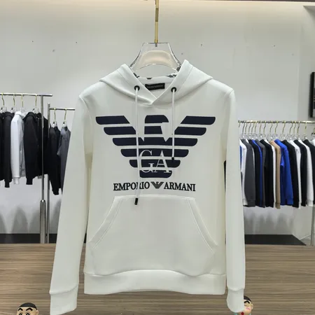 アルマーニ パーカー