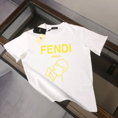フェンディ Tシャツ