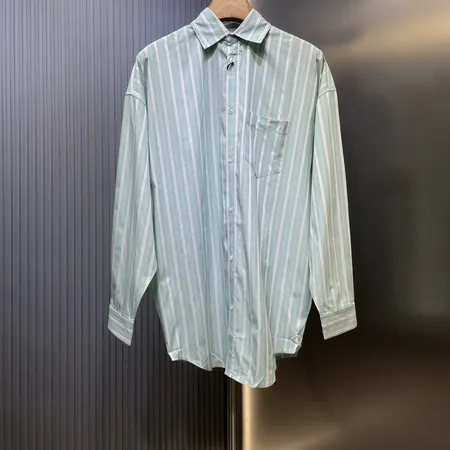 バレンシアガ シャツ