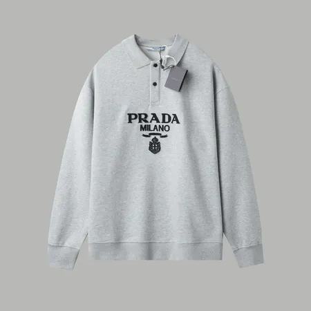 プラダ パーカー