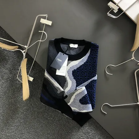 フェンディ パーカー