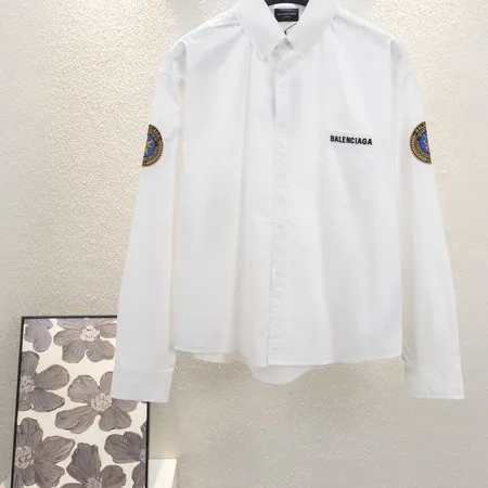 バレンシアガ シャツ