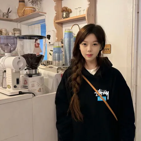 ステューシー パーカー