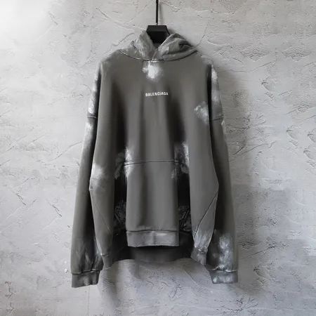 バレンシアガ パーカー