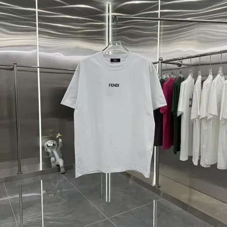 フェンディ Tシャツ