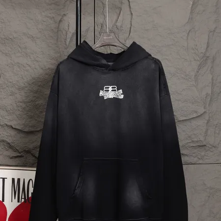 バレンシアガ パーカー