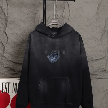 バレンシアガ パーカー