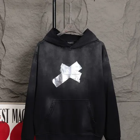 バレンシアガ パーカー