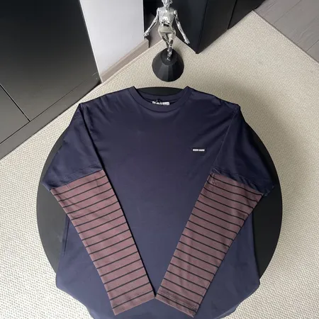 ミュウミュウ Tシャツ