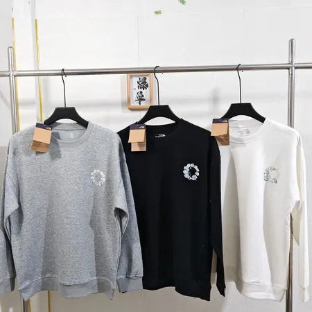 ノースフェイス パーカー