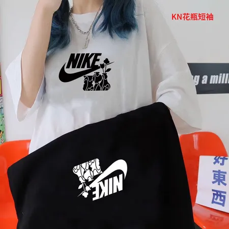 ナイキ Tシャツ