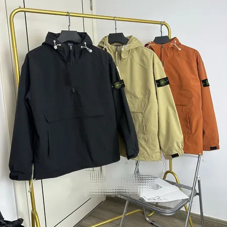 ストーンアイランド パーカー