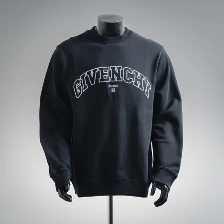 ジバンシィ パーカー