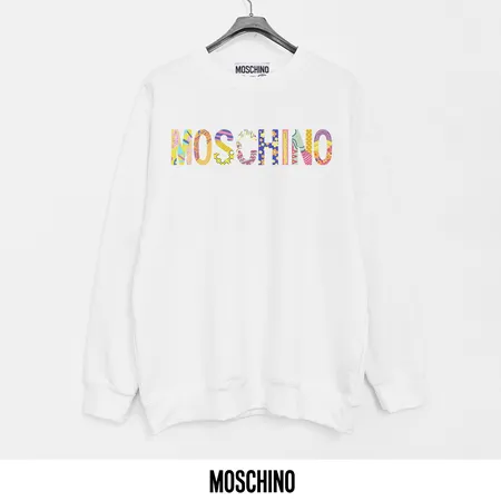 モスキーノ パーカー