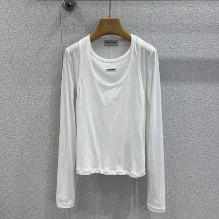 ミュウミュウ Tシャツ