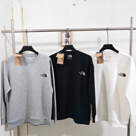 ノースフェイス パーカー